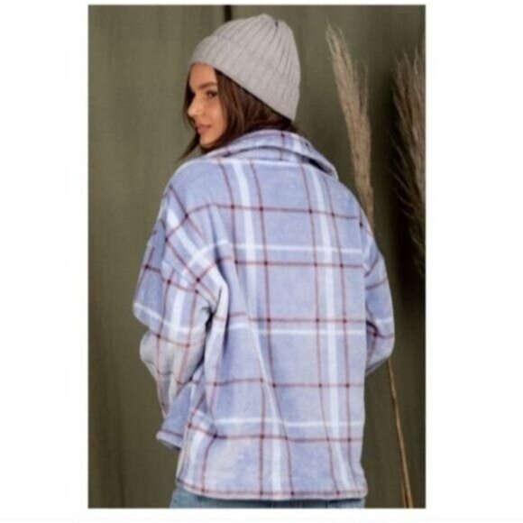 CASUAL COZY FUZZY PLAID SHIRT- JACKET-SHACKET- Hi-Low--NEW - Picture 3 of 5